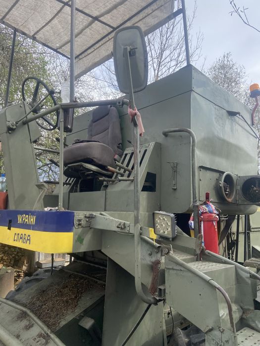 Комбайн Джон дір 330