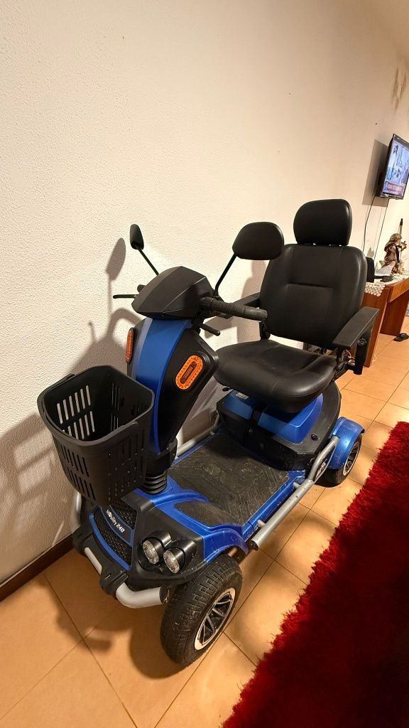 Scooter ortopedica para mobilidade reduzida agora
