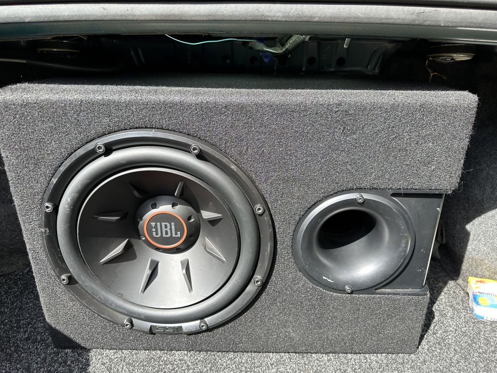 Сабвуфер JBL S2-1224SS