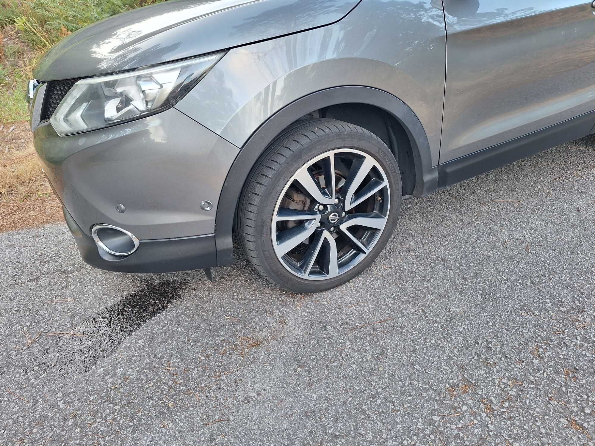 NISSAN QASHQAI Tekna Premium 1.6 dci 130cv "Full Extras"