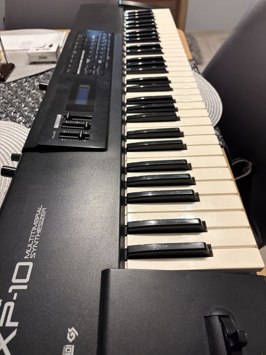 Roland XP 10 Syntezator