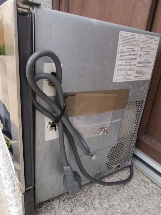 Mikrofala kuchenka mikrofalowa do zabudowy BOSCH