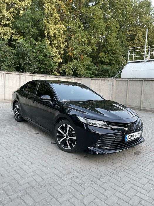 Toyota camry официал