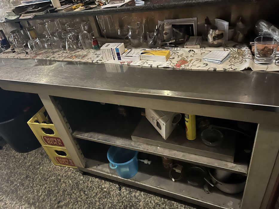 Material hotelaria, arcas, frigorifico, bancadas maquina cafe/gelo etc