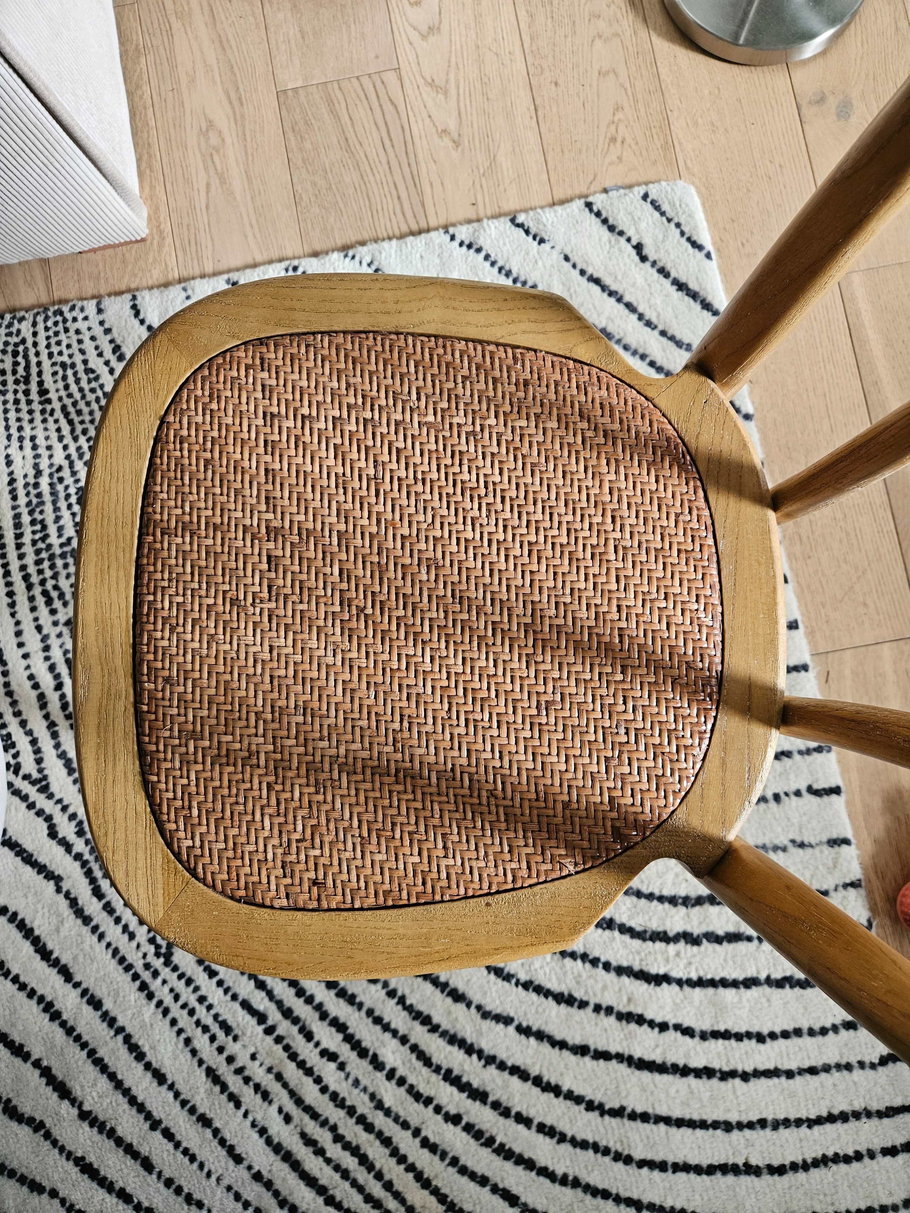 Krzesło gięte Westwing drewniane rattan plecionka