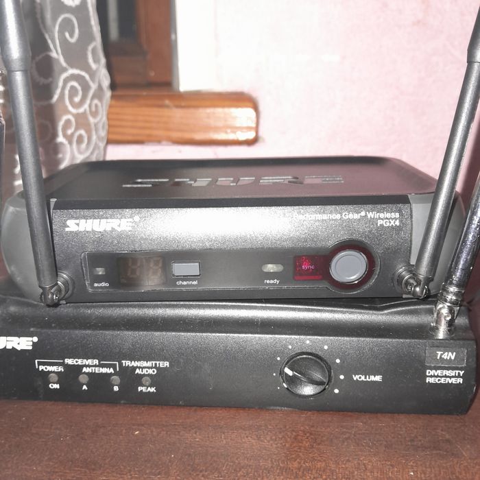 Радиомикрофон shure