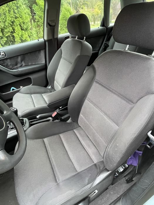 Fotele komplet Audi A3 8l 5d z funkcją grzania