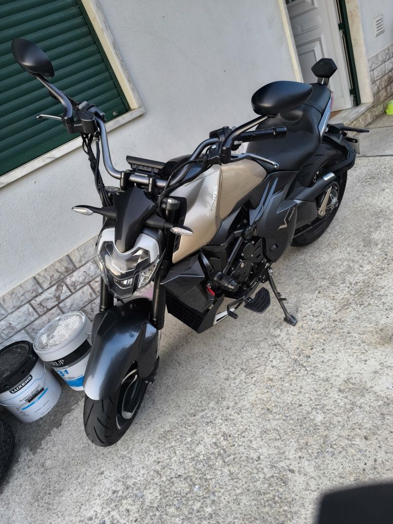 Zontes V350 5 mil km troco por modelo T350 ou T350x km aproximados