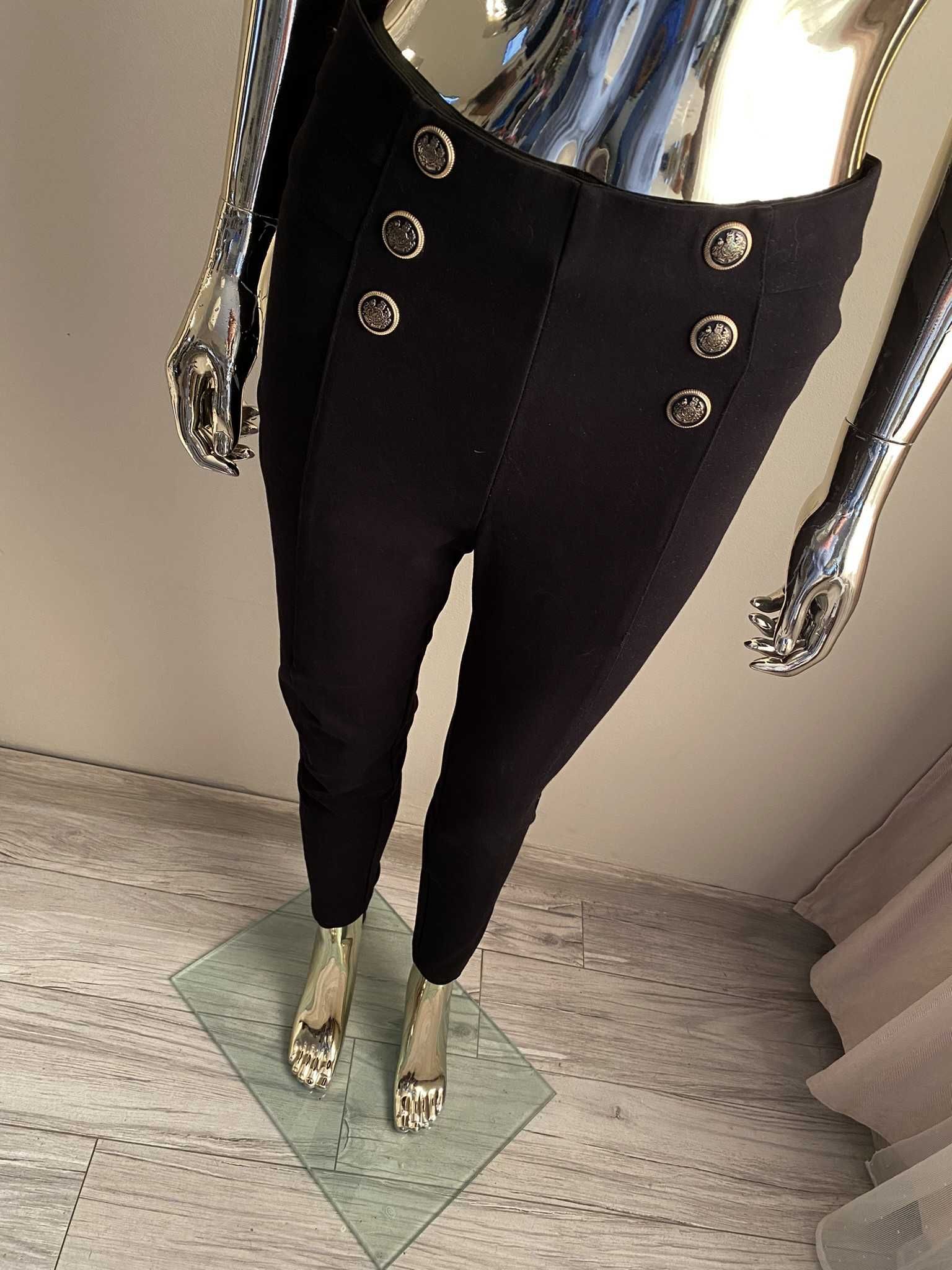 Zara spodnie ala legginsy z ozdobnymi guzikami kardashian M