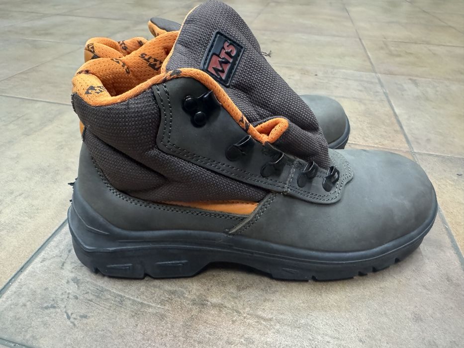 Nowe buty robocze mts 42