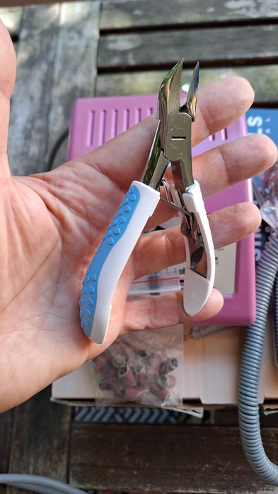 Frezarka urządzenie do stylizacji paznokci