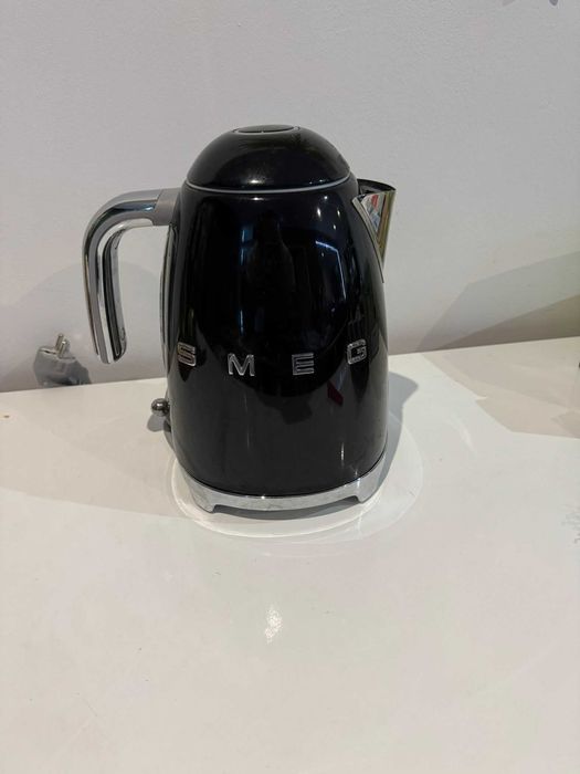 Chaleira smeg Preta 1,7L - entrego pessoalmente