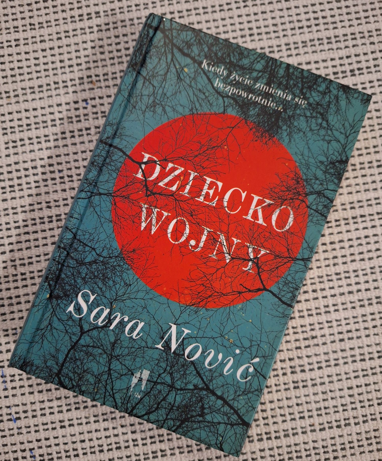 Sara Nović Dziecko wojny Girl at War Książka Reportaż Chorwacja