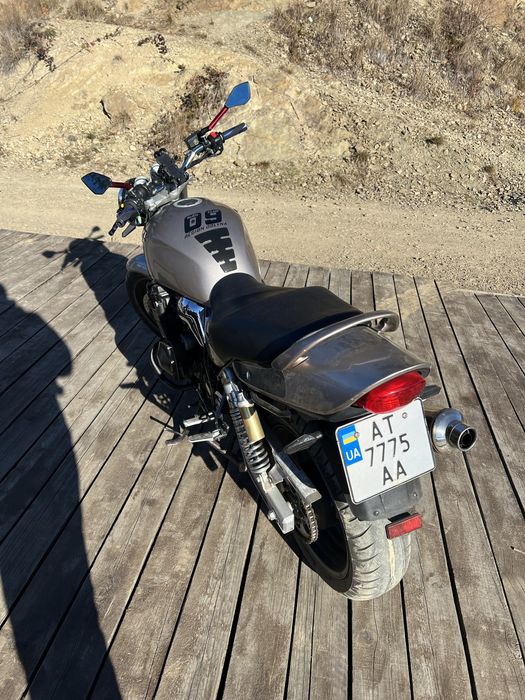 Suzuki gsx 750 inazuma