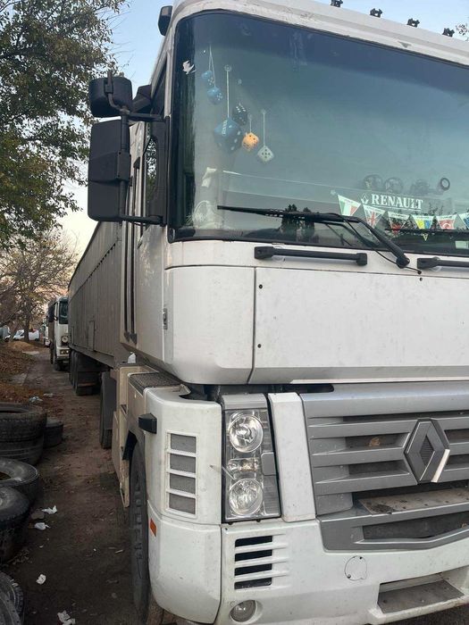 Продам  RENAULT MAGNUM  2004  с причепом