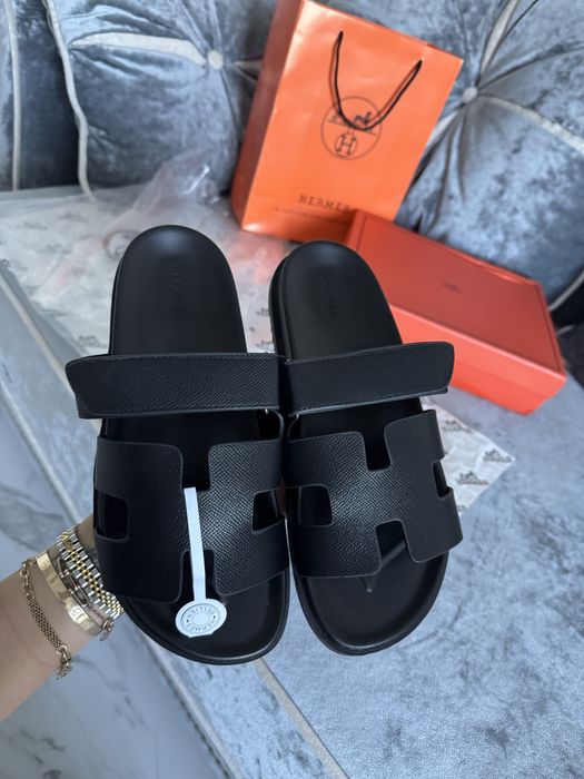 Черные шльопанцы люкс бренд