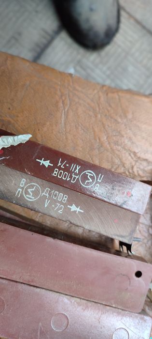 Продам силові діоди,теристори.