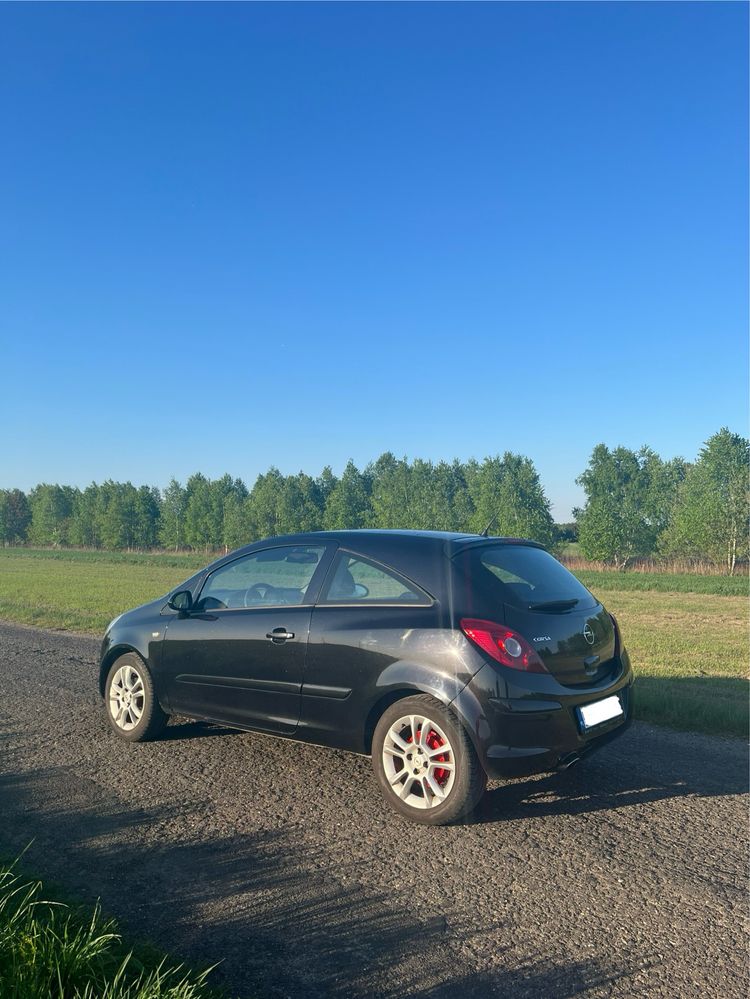 Opel Corsa D  1.4 benzyna