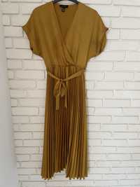 Sukienka New Look złota plisowana długa