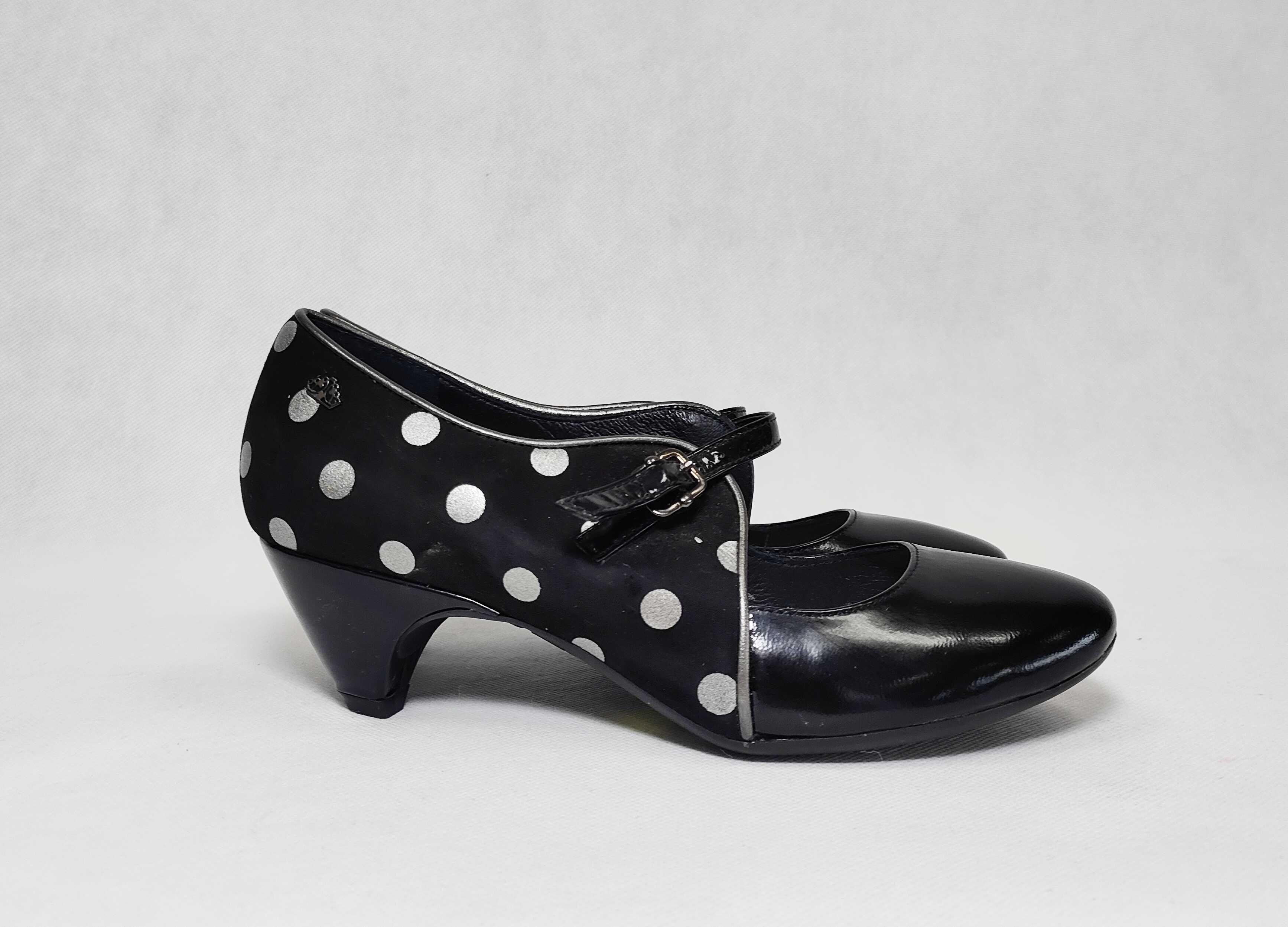 Czółenka skórzane buty na obcasie lakierowane FORNARINA 37 24cm BD0145