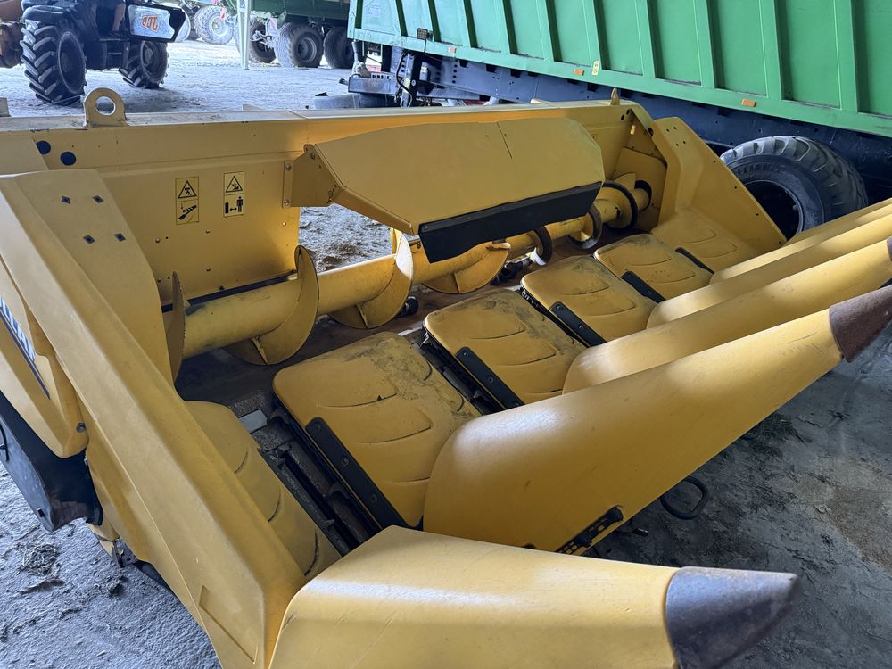Przystawka do kukurydzy newholland 5 rzędowa