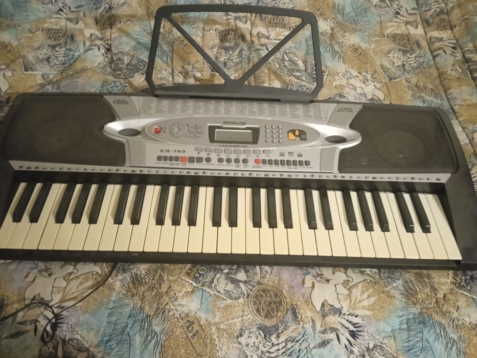 Синтезатор BravisKB-760