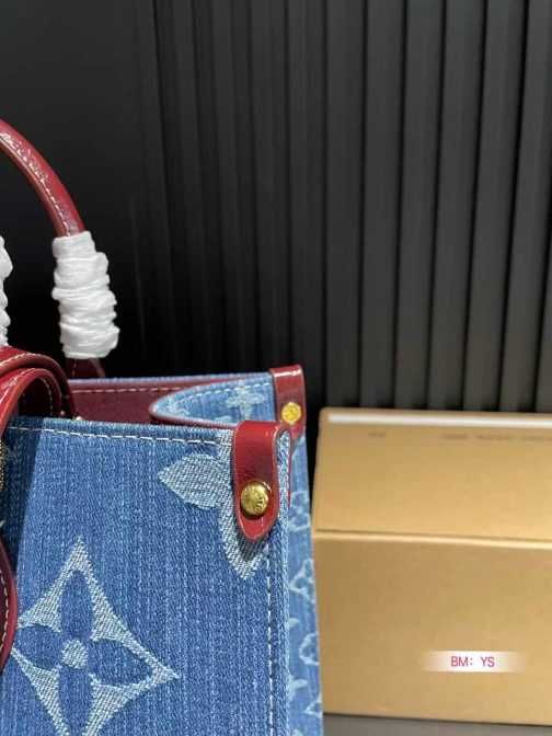 Torebka Louis Vuitton damska torba 144