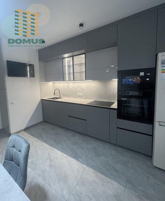 Продам 2 комн ЖК 59 Жемчужина! Сахарова! Дорогой евроремонт!