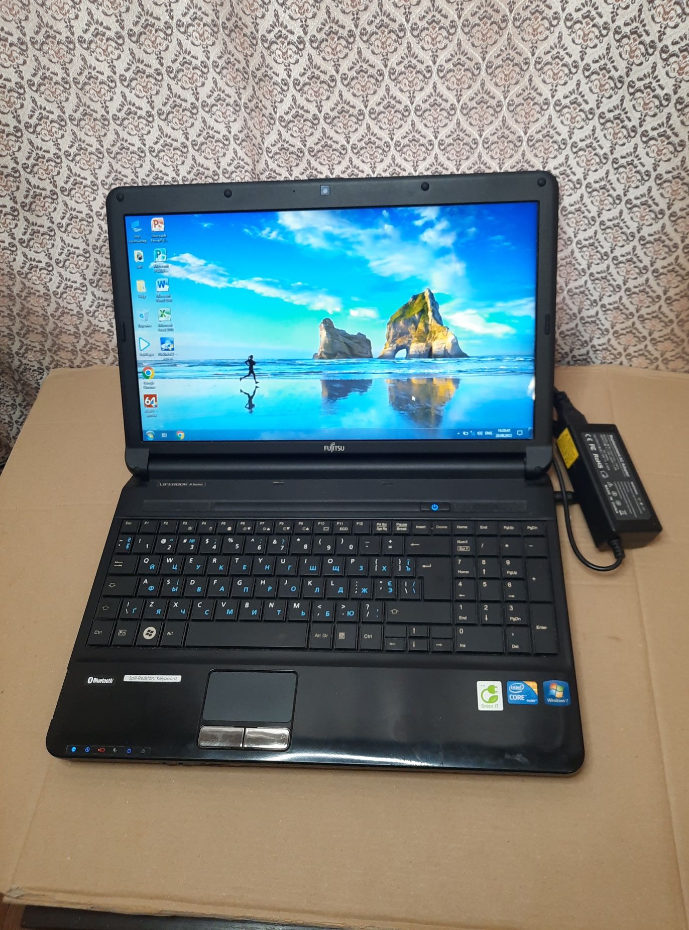 FujiTSU AH 530* / і5-430М/ 4 Гб/ SSD 128 Gb. БатареяНова
