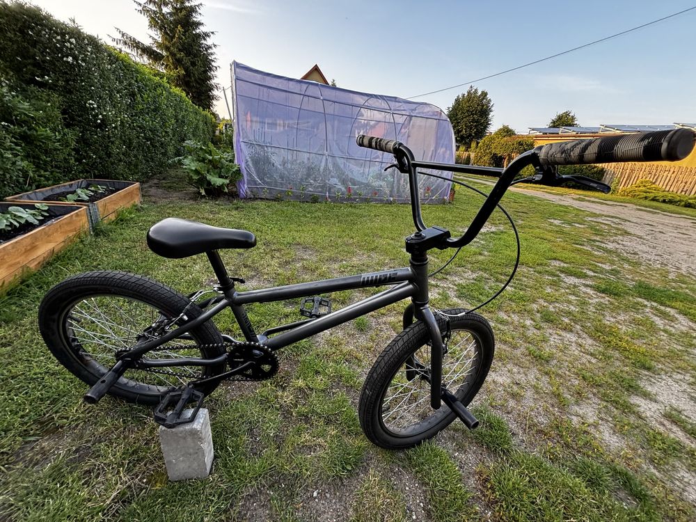 Rower BMX gotowy do jazdy