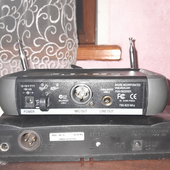 Радиомикрофон shure
