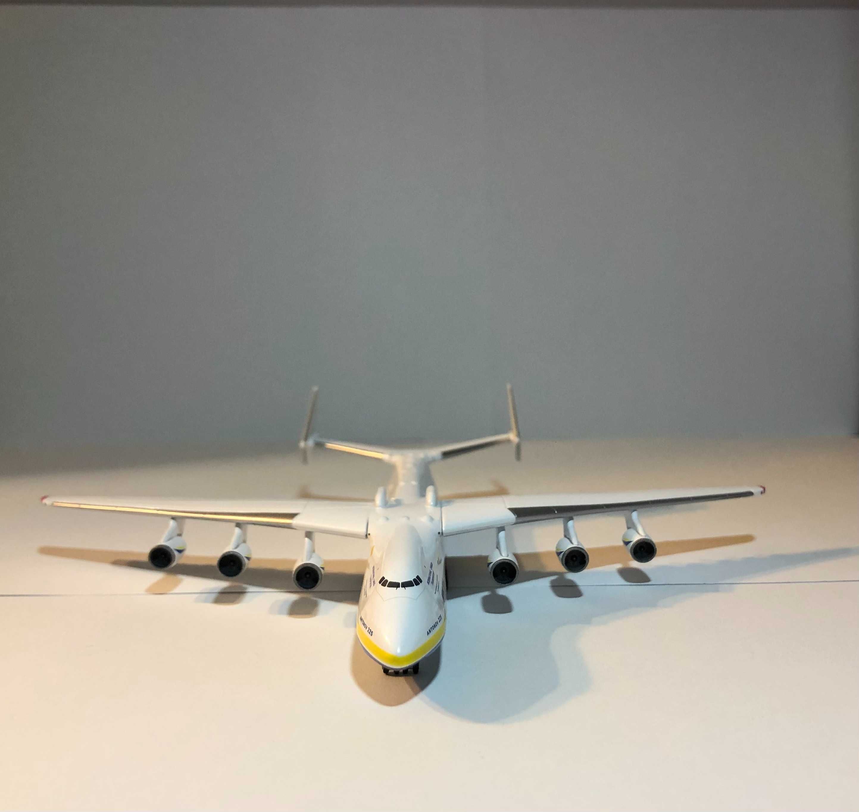 Model samolotu ANTONOV AN-225 MRIYA 1:500 HERPA