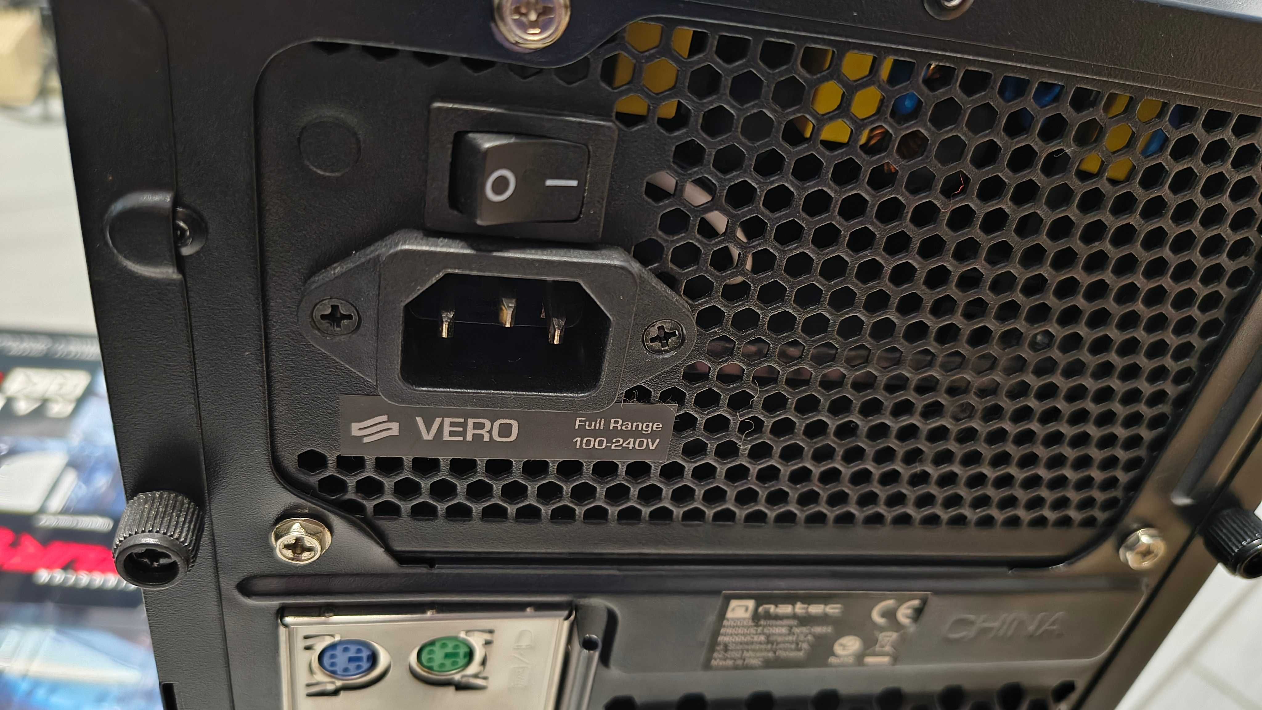 Komputer Xeon 16C/32T, 16GB DDR4, RX570 8GB VRAM, Dysk M.2 + HDD