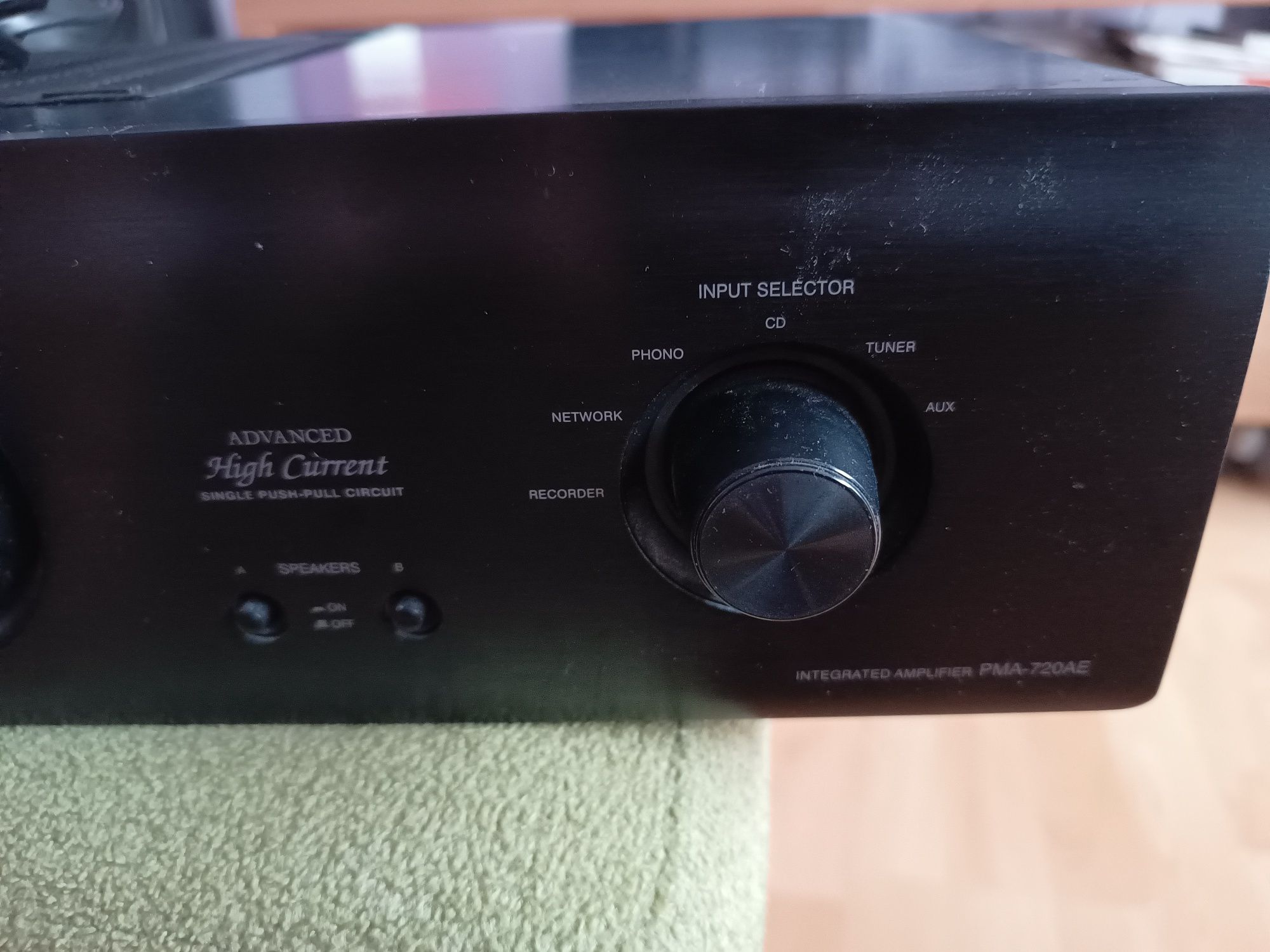 Wzmacniacz Denon  PMA-720AE