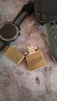 Продам запальничку Zippo