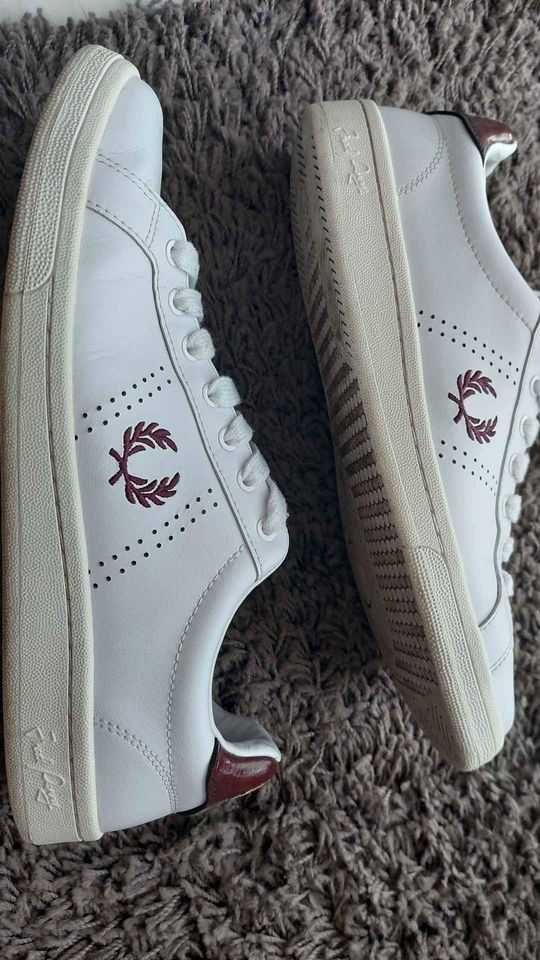 Tenis FRED PERRY Originais com Etiqueta e Caixa - Homem Tamanho: 43 EU