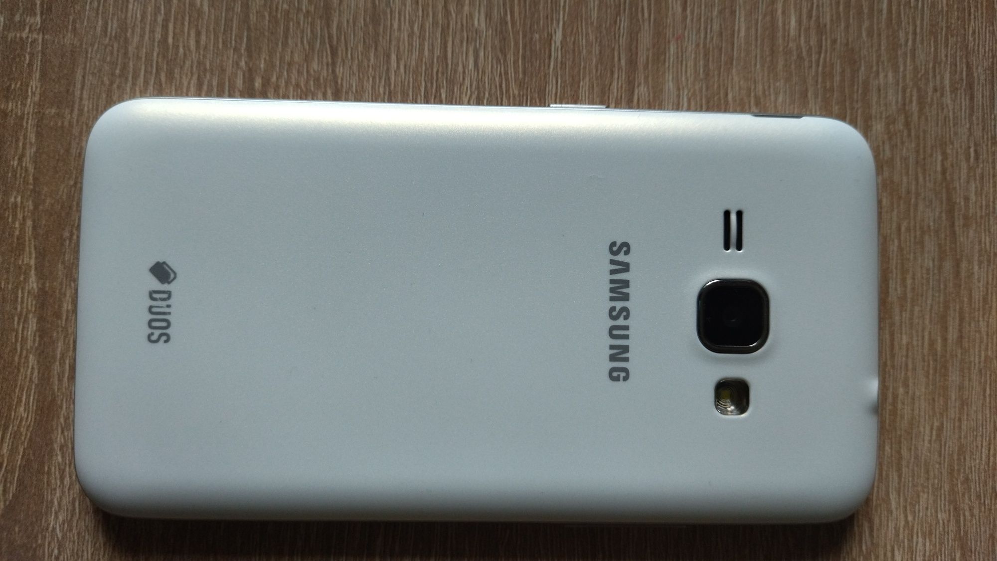 Samsung j1(2016)