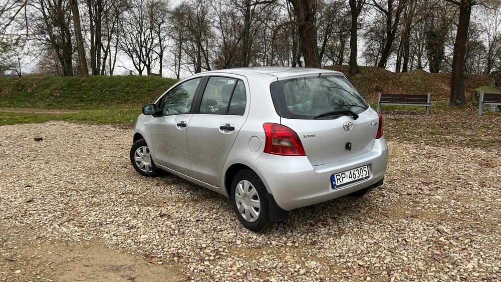 Toyota Yaris 2006 – 1.0 Benzyna, 5-drzwi