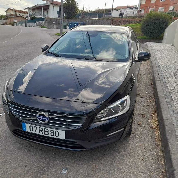 Volvo V60 155 D6 Hybrid