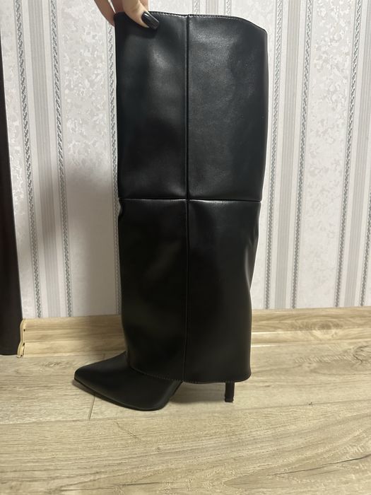 Сапоги на каблуке