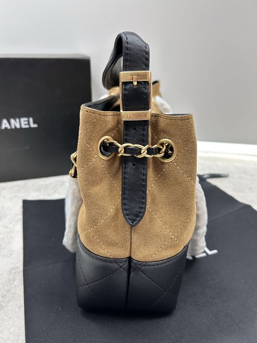 Сумочка в стилі Chanel