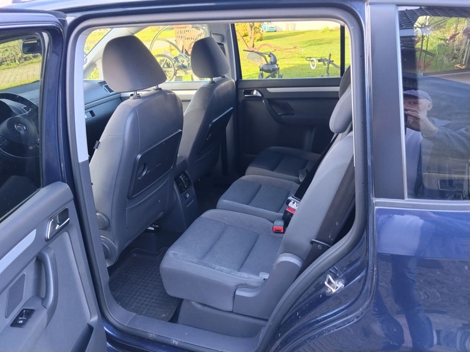 Sprzedam VOLKSWAGEN Touran 1,6 TDI wersja S-Line