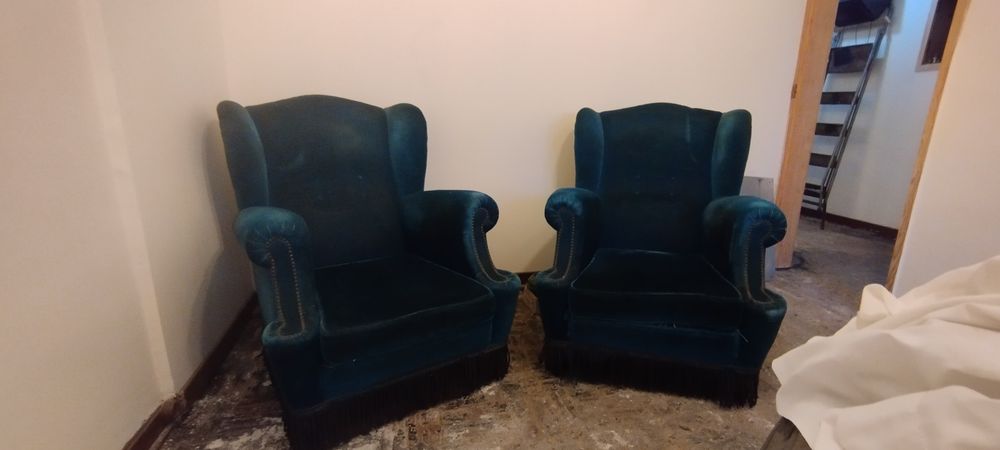 2 Cadeirões antigos