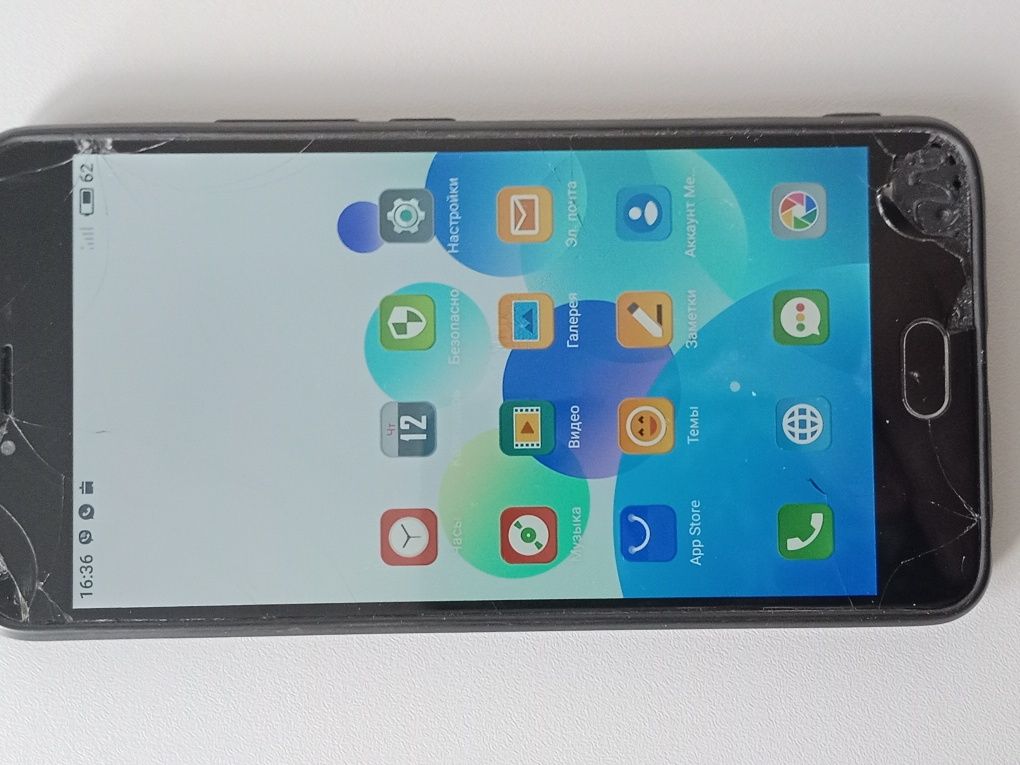 Продам телефон Meizu u20 32 gb