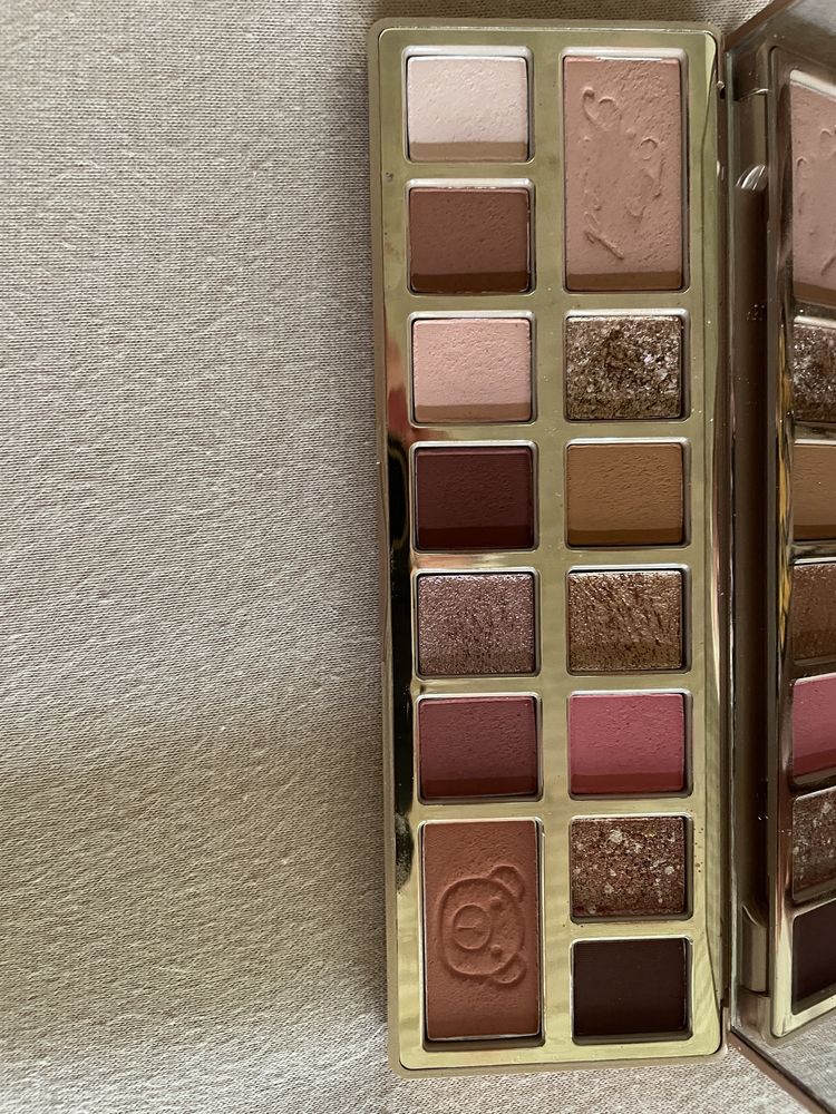 Too Faced Teddy Bare paleta cieni do powiek