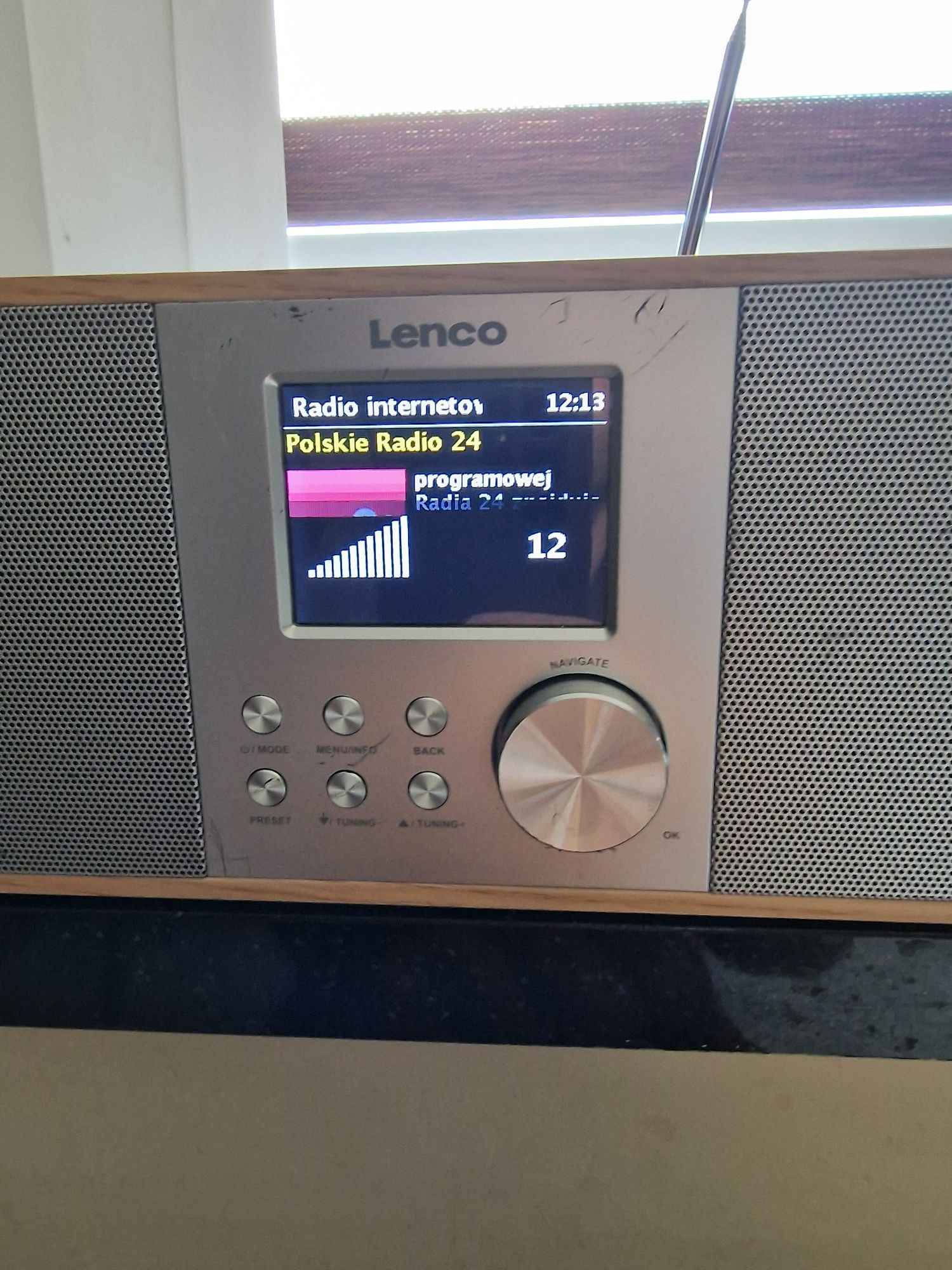 Radio Lenco DIR-200