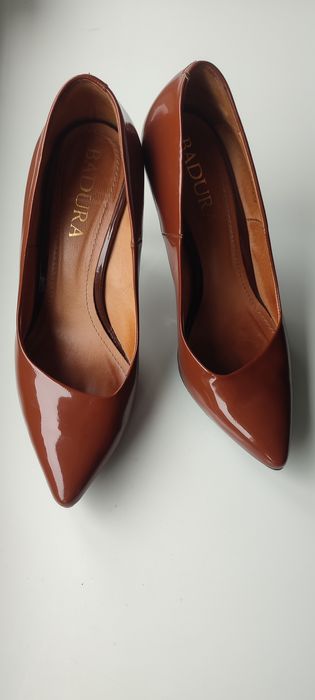 Badura szpilki brazowe 36