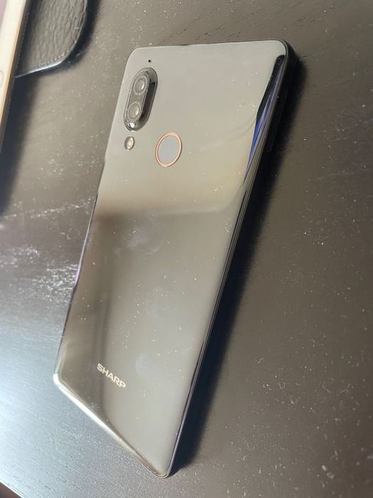 Смартфон Sharp Aquos 4/64 NFC, Snapdragon