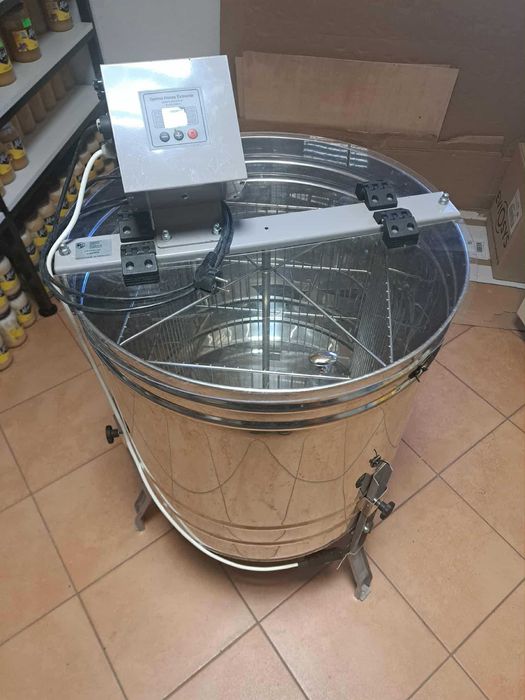 Miodarka 4-ramkowa elektryczna mało używana