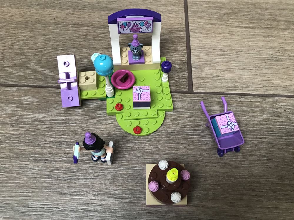 Lego friends 10748 Przyjecie dla zwierzaków